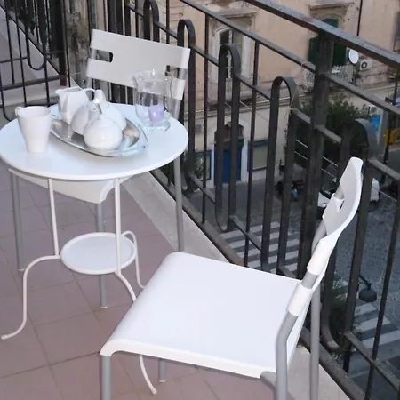 Bed & Breakfast Le Grand Bleu Siracusa - One Hundred Steps From Ortigia -sea View - 3*