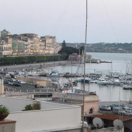 B&B Le Grand Bleu Siracusa - One Hundred Steps From Ortigia -sea View -