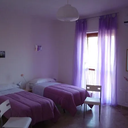 Le Grand Bleu Siracusa - One Hundred Steps From Ortigia -sea View - Bed & Breakfast